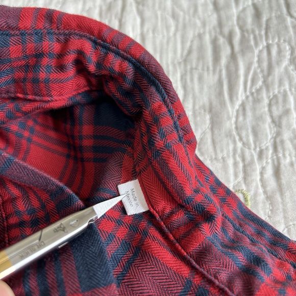 Grayson The Hero Anthroplogie Plaid Flannel Red and Blue Button Front Large 04 - Picture 7 of 12